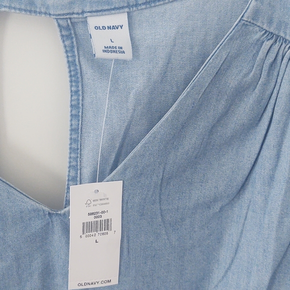 Top - Picture 2 of 2